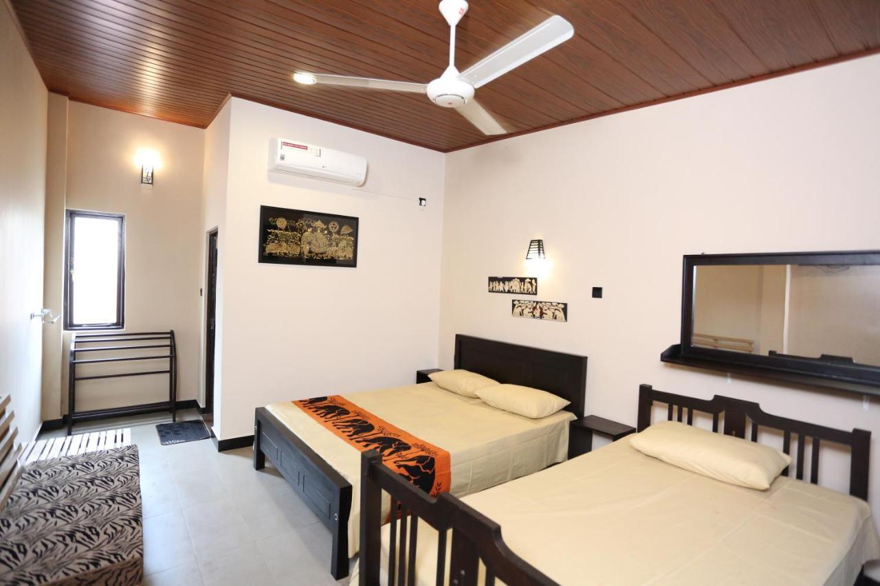 Edwin'S Airport Stay Dalupotha Экстерьер фото
